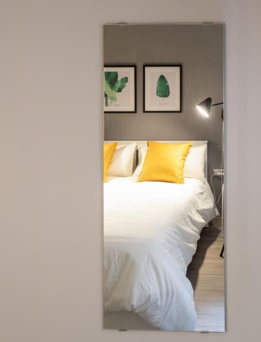 Mia Suite. Center Of Sevilla Exteriör bild